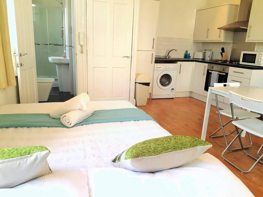 Excellent Studio Flat In London Ngoại thất bức ảnh