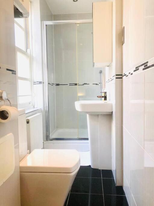 Excellent Studio Flat In London Ngoại thất bức ảnh